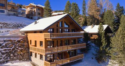 Amazing Chalet With Terrace