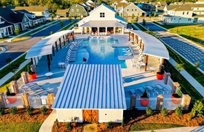 Piscine extérieure