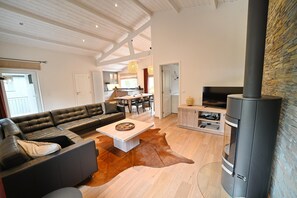 House | Living room - Holiday Home in Durbuy With Hot Tub & Sauna (Durbuy)