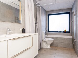 House | Bathroom