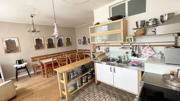 Apartment | Private kitchen | Oven, electric kettle, toaster