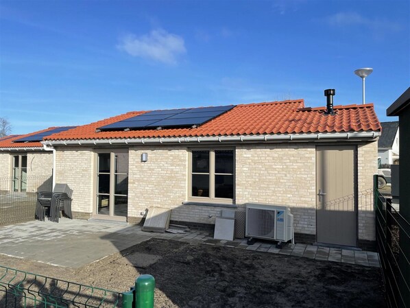 House | Exterior - Holiday Home in Koksijde Near Sint-andre Beach (Koksijde)