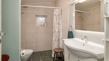 House | Bathroom