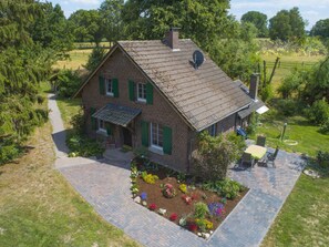 บริเวณภายนอก