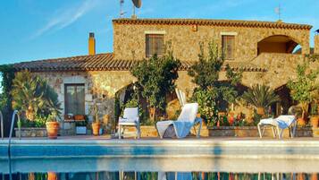 Villa | Pool | Indoor pool, outdoor pool