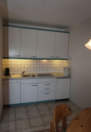 House | Private kitchen | Electric kettle, toaster