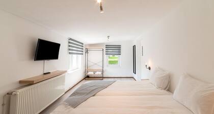 Spacious Holiday Home With Garden