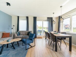 House | Living room - Luxe Stay With Sauna & Garden (Scherpenisse)