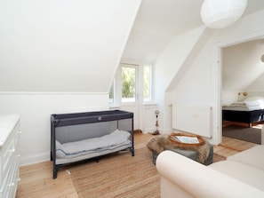 6 bedrooms, individually furnished - 8 Person Holiday Home in Gilleleje (Gilleleje)