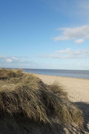 Beach - Holiday Apartment in Wangerland Horumersiel (Wangerland)