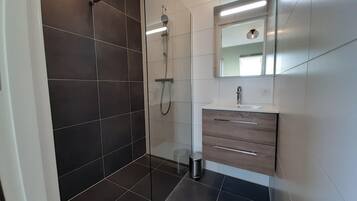 House | Bathroom