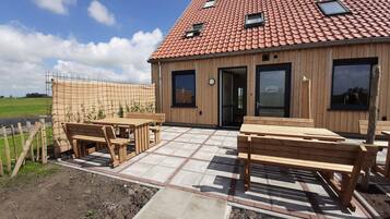 House | Outdoor dining
