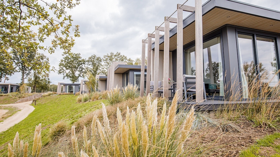 Chalet by Beach and Harbor With Terrace
