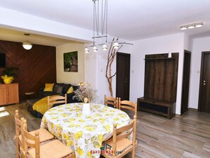 Dining - Bergwoning Emerald Droom (Opatija)