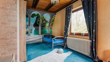 Apartment | 1 Schlafzimmer, individuell eingerichtet