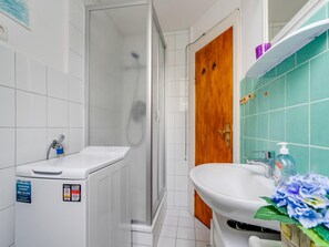 Apartment | Bathroom - Apartment in Holstein With Balcony (Ploen)