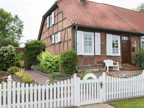 Elbwiesenhaus Modern Retreat