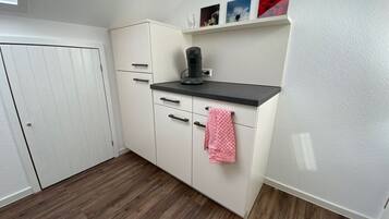 House | Private kitchen | Electric kettle, toaster