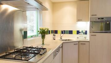 Bungalow | Dapur peribadi | Kerusi tinggi