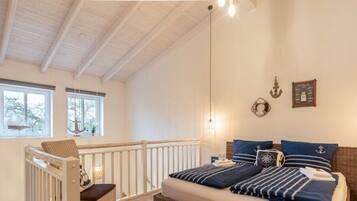 House | 1 bedroom, individually furnished