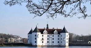 Exterior - Fordebrise Modern Retreat (Steinberg)