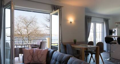 Casa sul Lago Modern Retreat