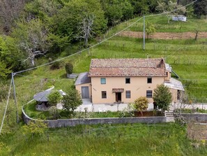 House | Exterior - Holiday Home in Tuscany With Scenic Views (Barga)