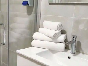 Apartment | Badezimmer