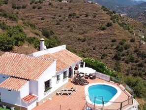 Indoor pool, outdoor pool - Belvilla by OYO Casa Bonita I (Torrox)