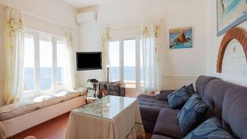 ์ฌ๋ | ๊ฑฐ์ค ๊ณต๊ฐ