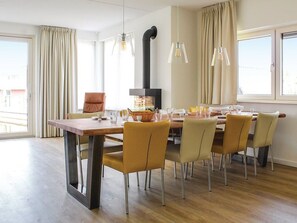House | Dining