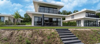วิลล่ากว้างขวาง 16 คนบนน้ำใน Zeewolde