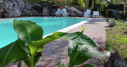 Rustic Pool Villa in Roman Countryside