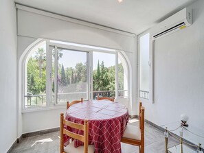 House | Dining - Belvilla by OYO La Plaza de Villamartin (Orihuela)