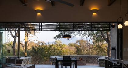 Villa in Hoedspruit With Hot Tub