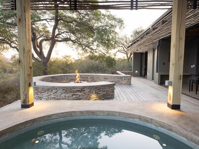 Villa in Hoedspruit With Hot Tub