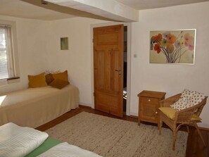 Apartment | 2 bedrooms, individually furnished - Nice Apartment in Weilmunster (Weilmünster)