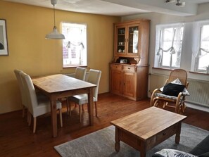 Dining - Nice Apartment in Weilmunster (Weilmünster)