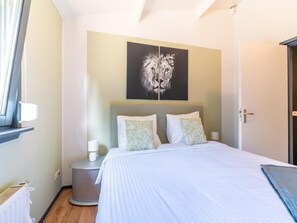 Ferienhaus | 2 Schlafzimmer, individuell eingerichtet, Bettwäsche