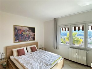 Apartment | 1 bedroom - Apartment in Italy With Lake View (Luino)