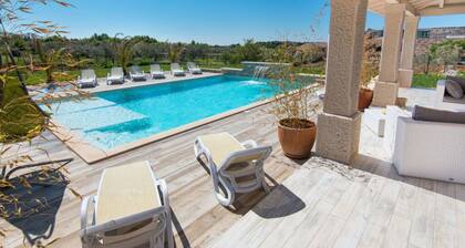 New White Villa, 60 m2, Pool