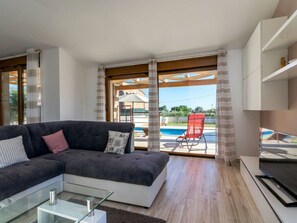 Living area - Villa Monteci Comfortable Holiday Residence (Vodnjan)