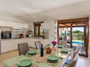 Villa | Eigene Küche | Ofen, Wasserkocher, Toaster