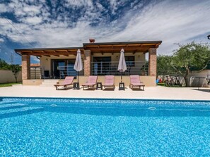 Pool - Villa Monteci Comfortable Holiday Residence (Vodnjan)