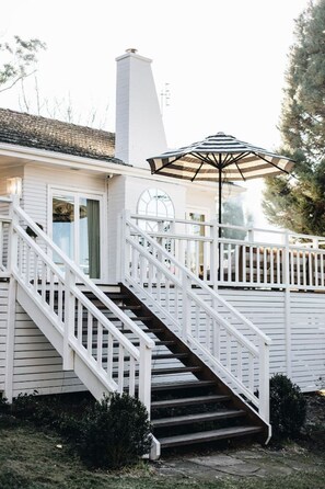 تفاصيل الفندق من الخارج