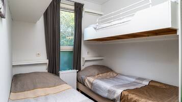 Chalet | 2 bedrooms, individually furnished, bed sheets