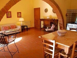 House | Dining - Belvilla by OYO Podere Torre (Palaia)