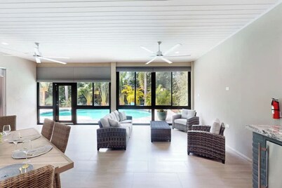 Spacious home w/ pool & sauna