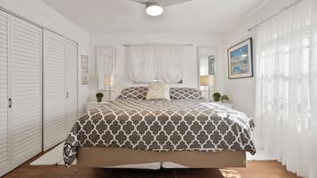 3 bedrooms, desk, free WiFi, bed sheets