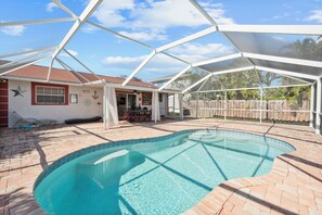 Alberca al aire libre 